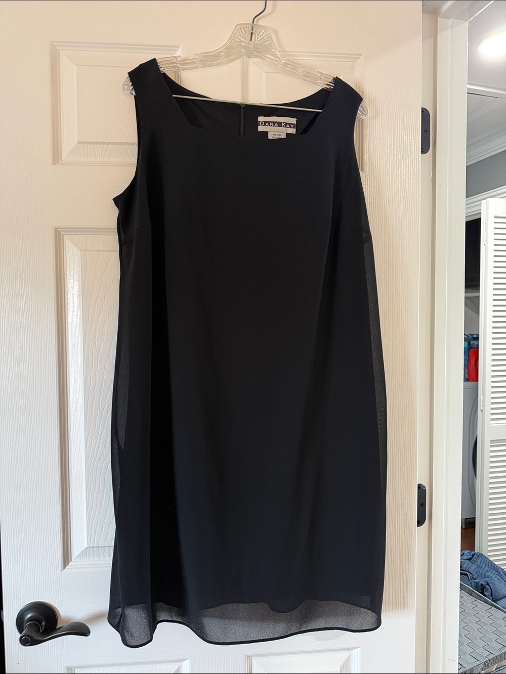 Dana Kay Black Sleeveless Midi Shift Dress